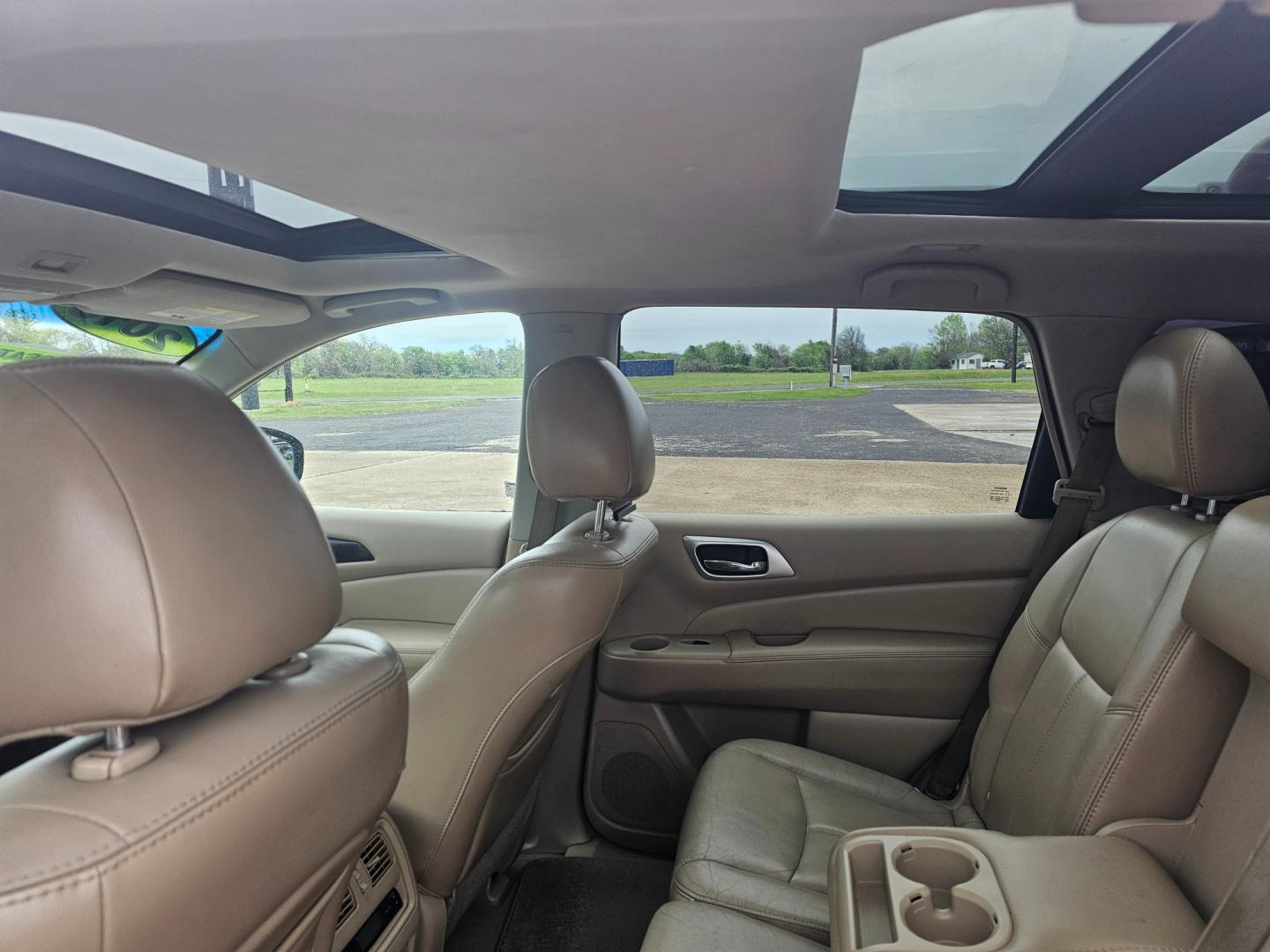 2013 MAROON Nissan Pathfinder LE 2WD (5N1AR2MN0DC) with an 3.5L V6 DOHC 24V engine, Continuously Variable Transmission transmission, located at 533 S Seven Points BLVD, Seven Points, TX, 75143, (430) 255-4030, 32.313999, -96.209351 - Photo#5